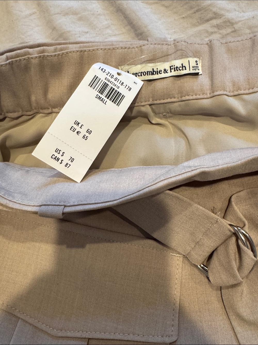 Abercrombie & Fitch Beige Utility Skort with Belt - Picture 3 of 3